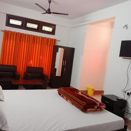 Niroda Guest House กูวาฮาติ ภายนอก รูปภาพ