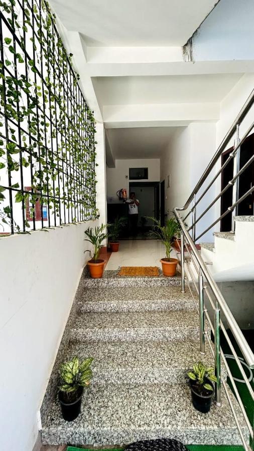 Niroda Guest House กูวาฮาติ ภายนอก รูปภาพ